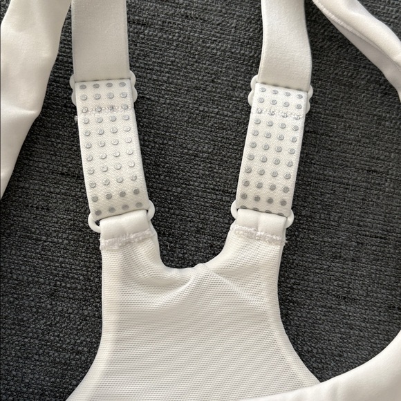 Fabletics White High Impact Sports Bra Size Medium - Picture 3 of 4